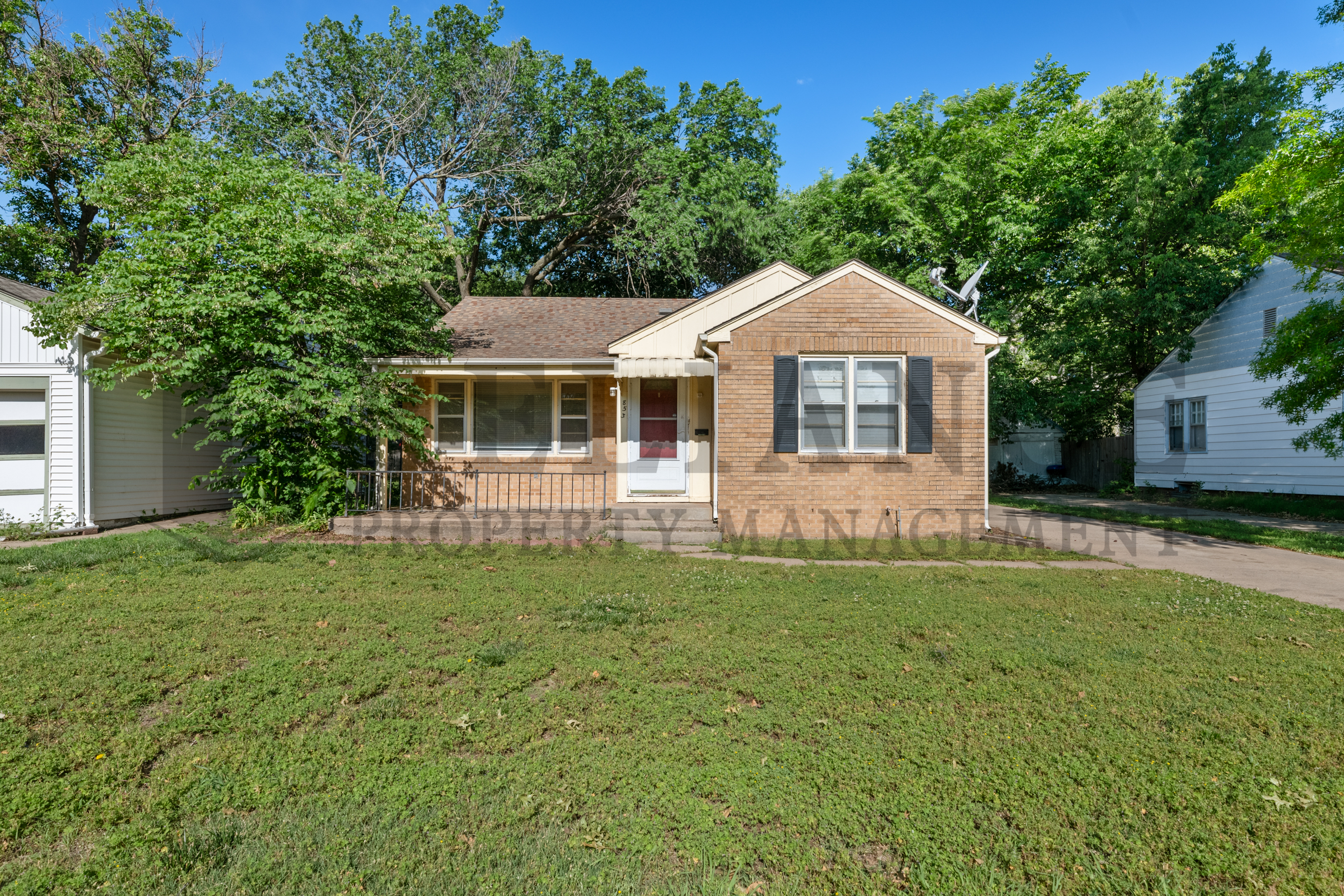 853 North Terrace Drive