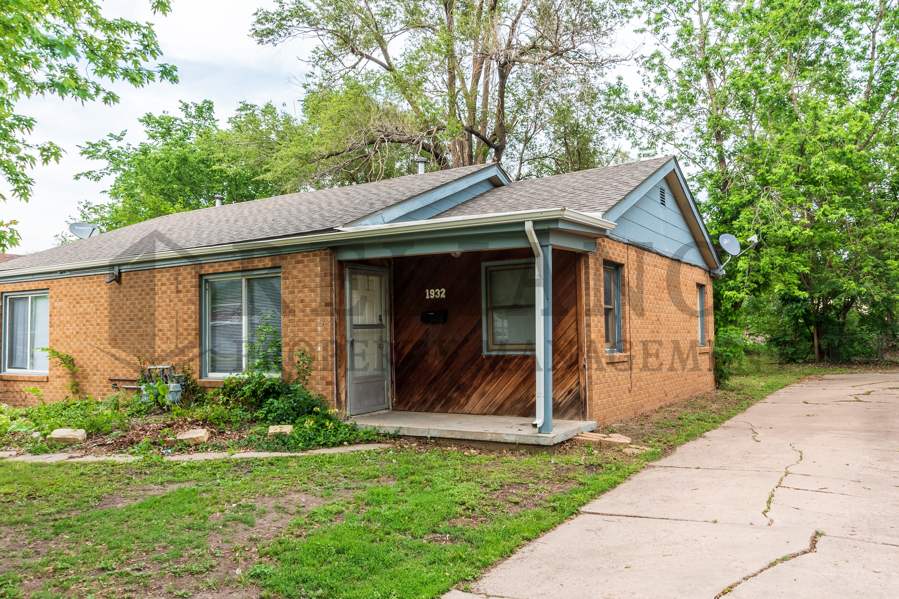 1932 North Garland Street