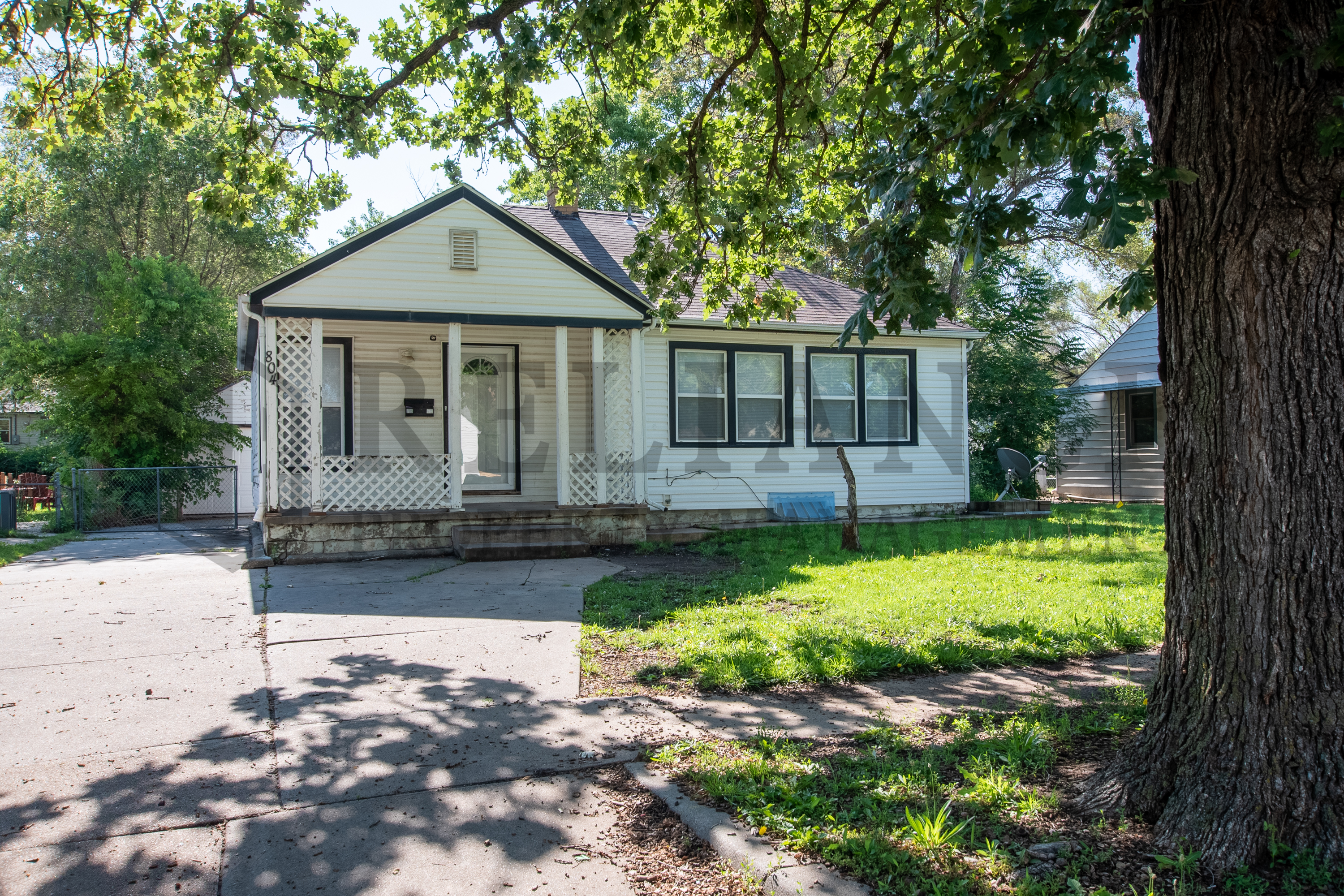 804 North Battin Street
