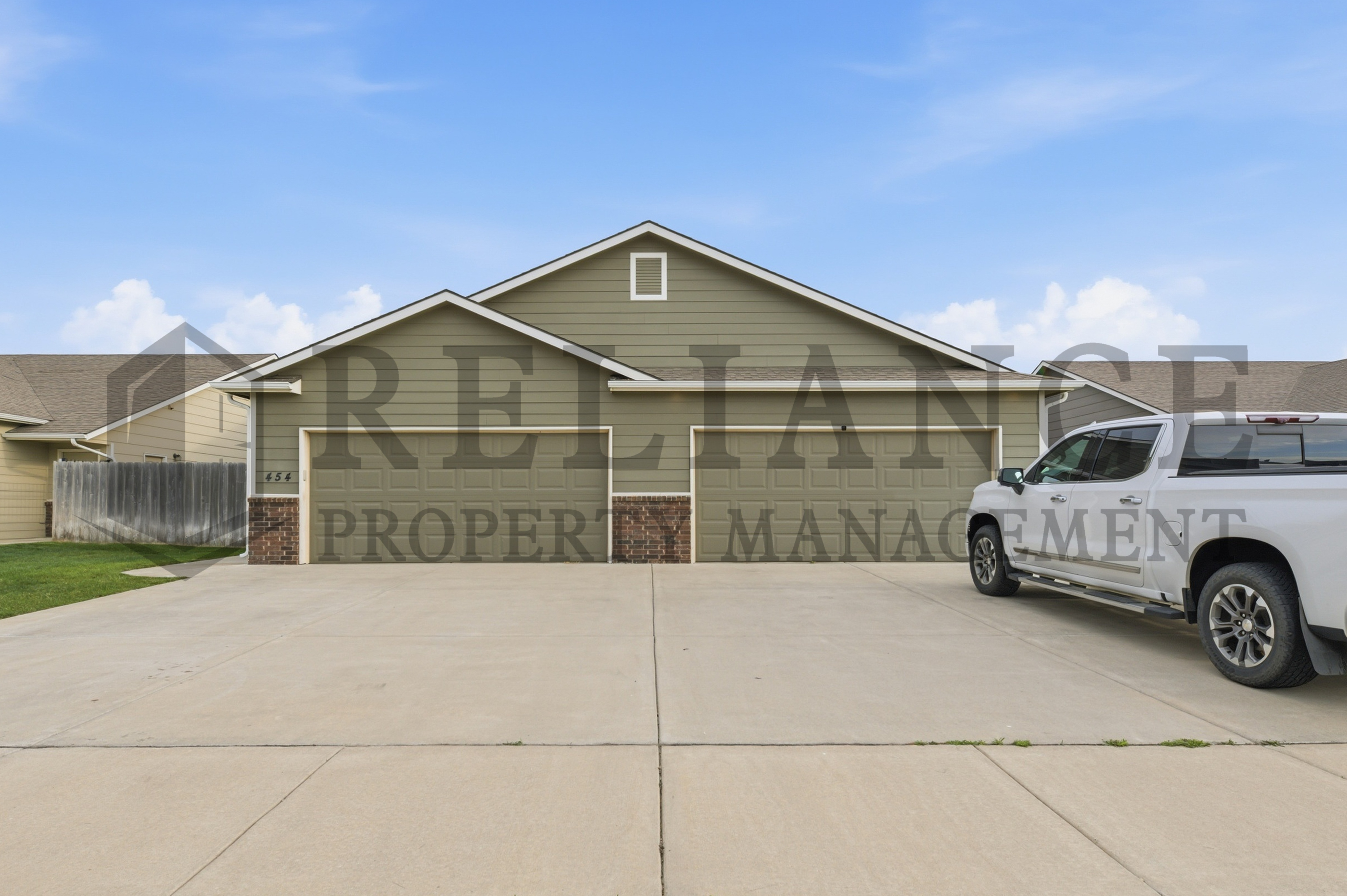 452 South Longbranch Drive