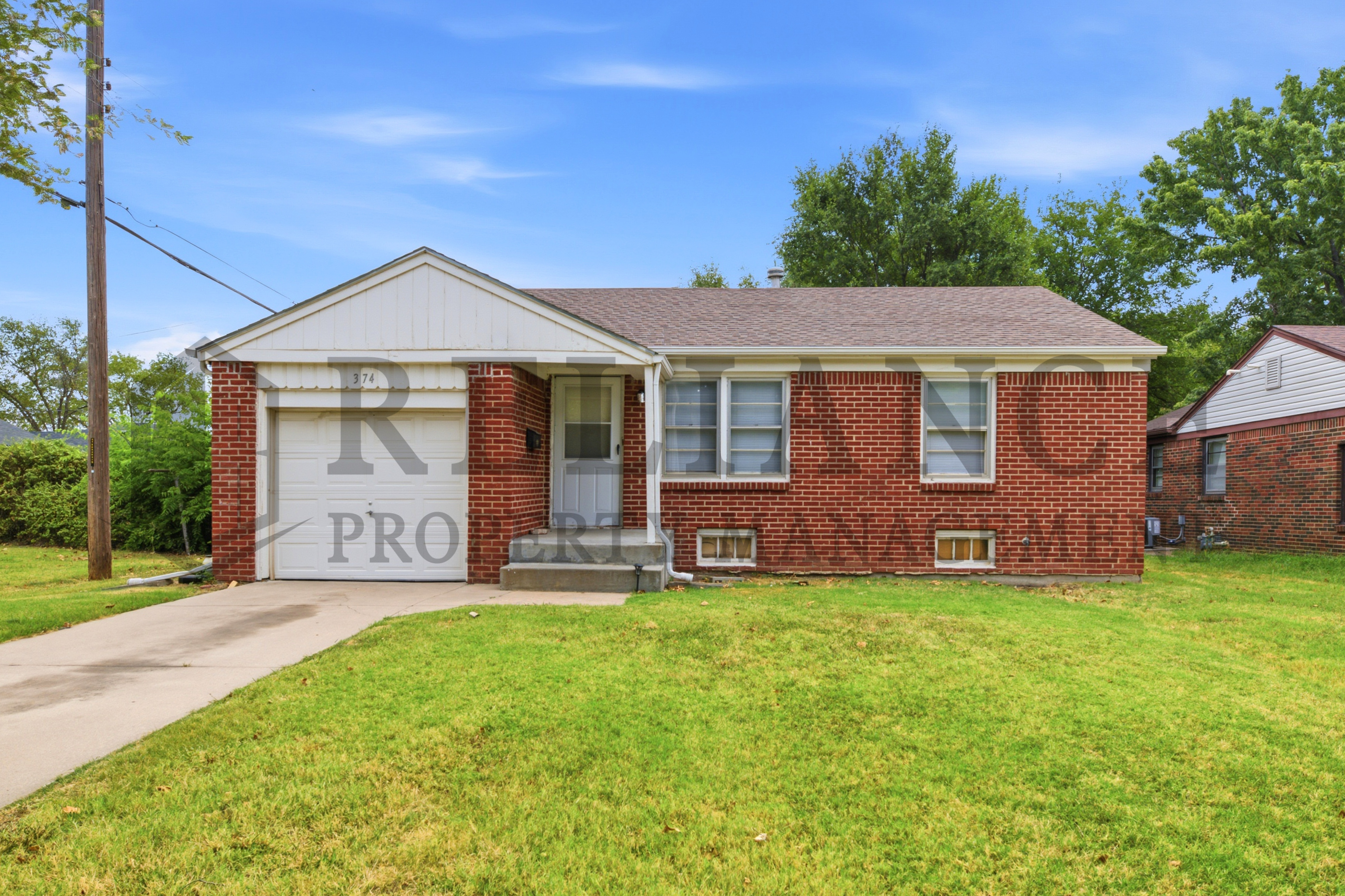 374 North Hillcrest