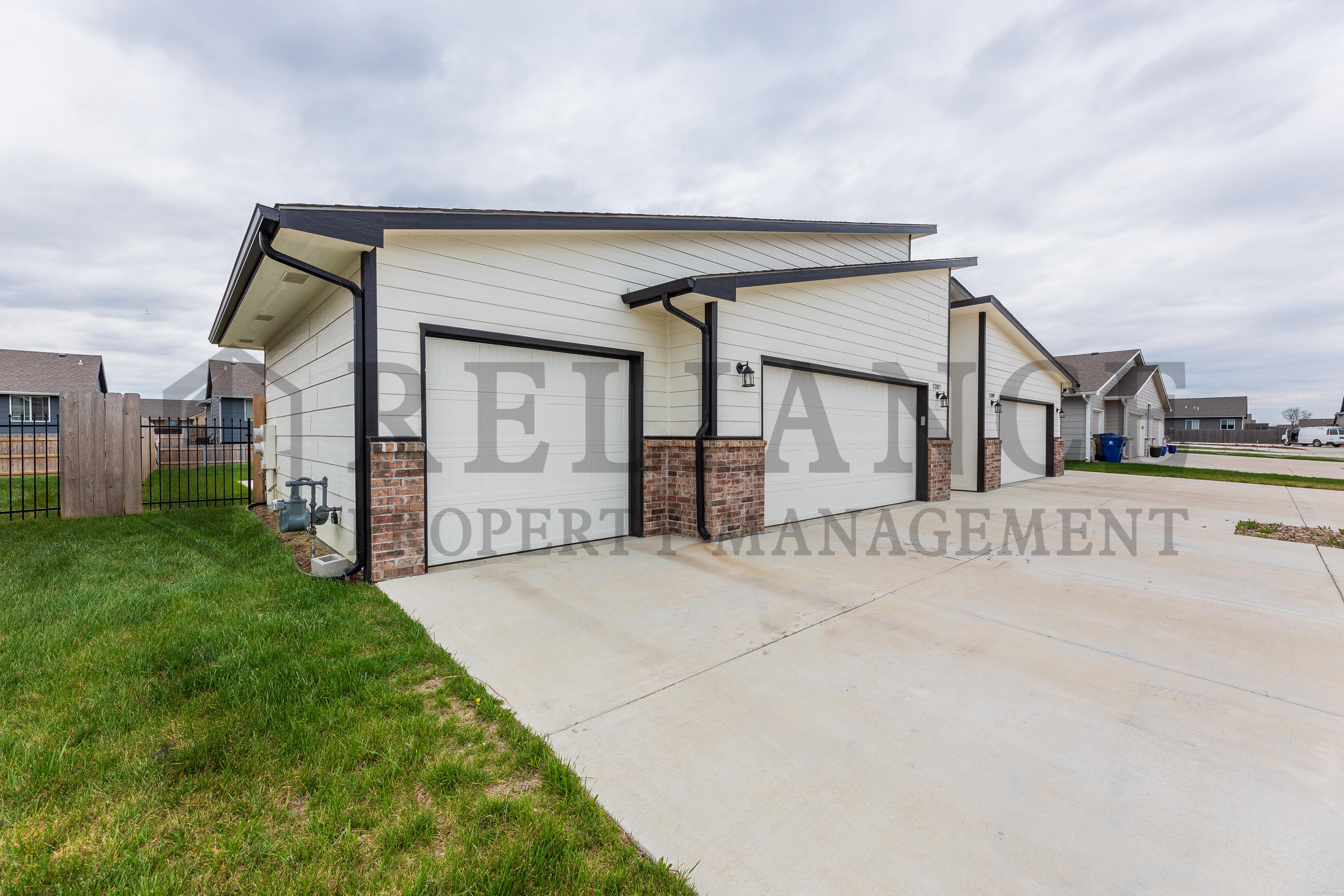 5287 North Toben Court