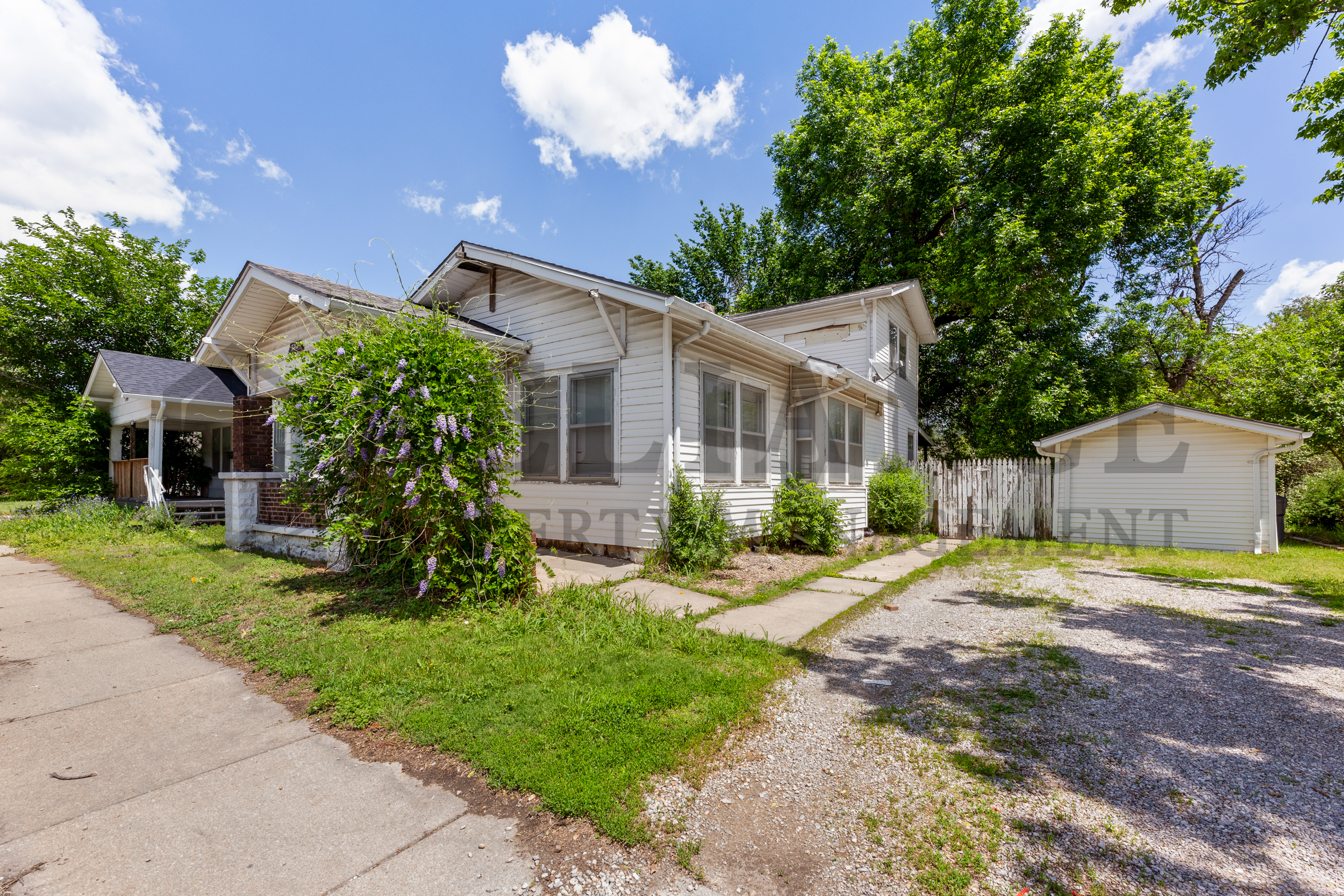 322 North Meridian Avenue