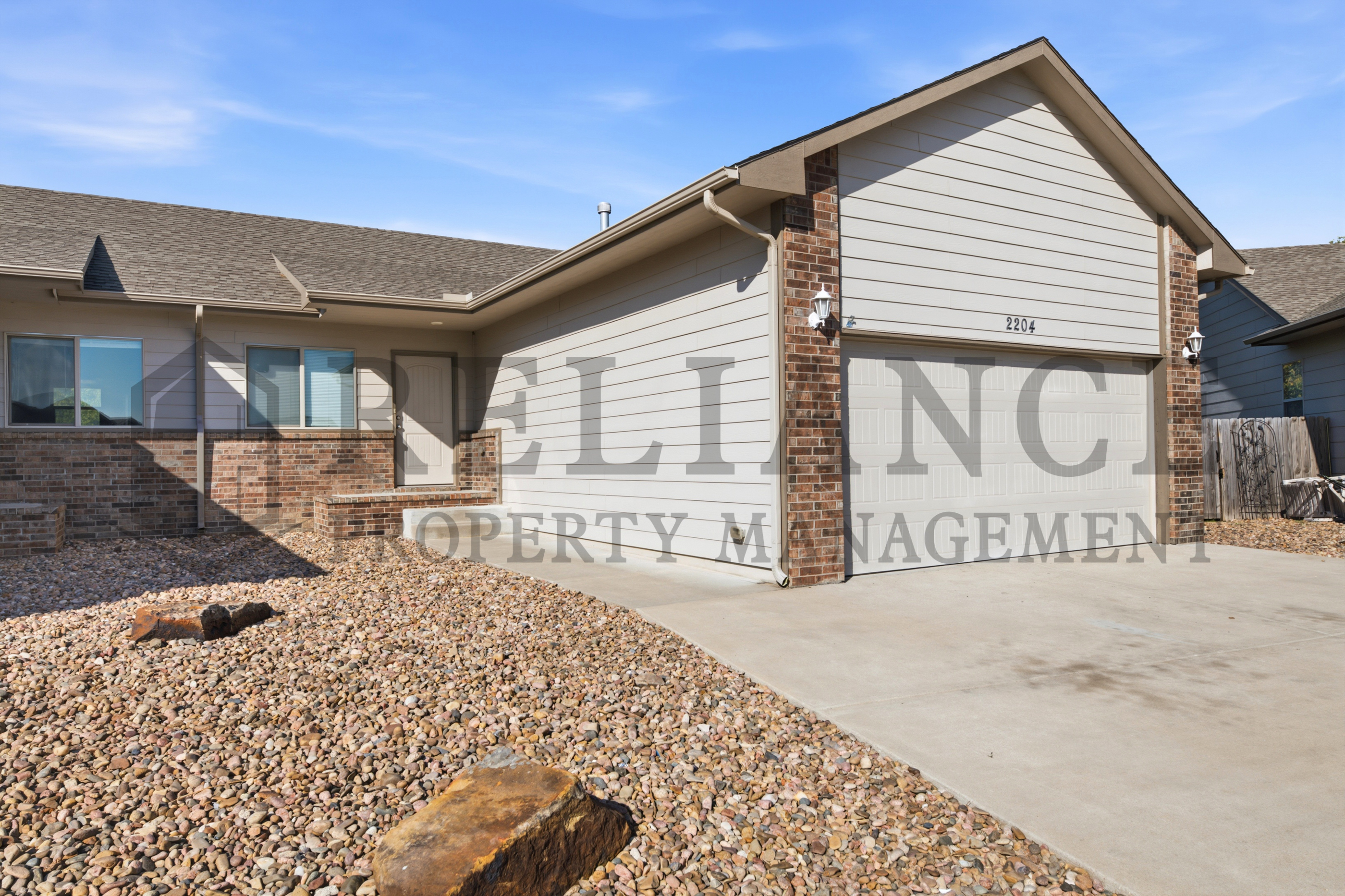 2202 E Quivira Cir