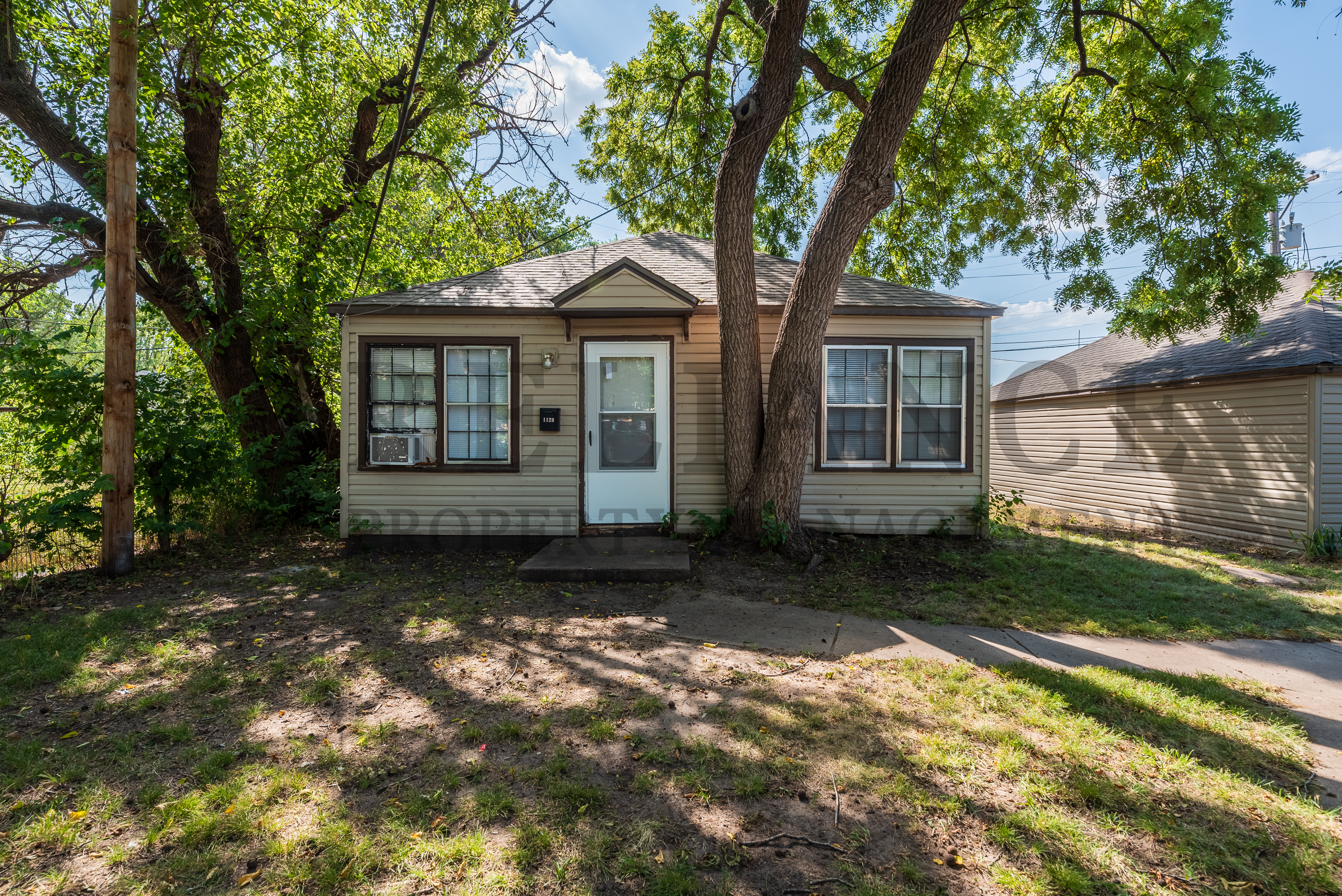 1129 W. 16th