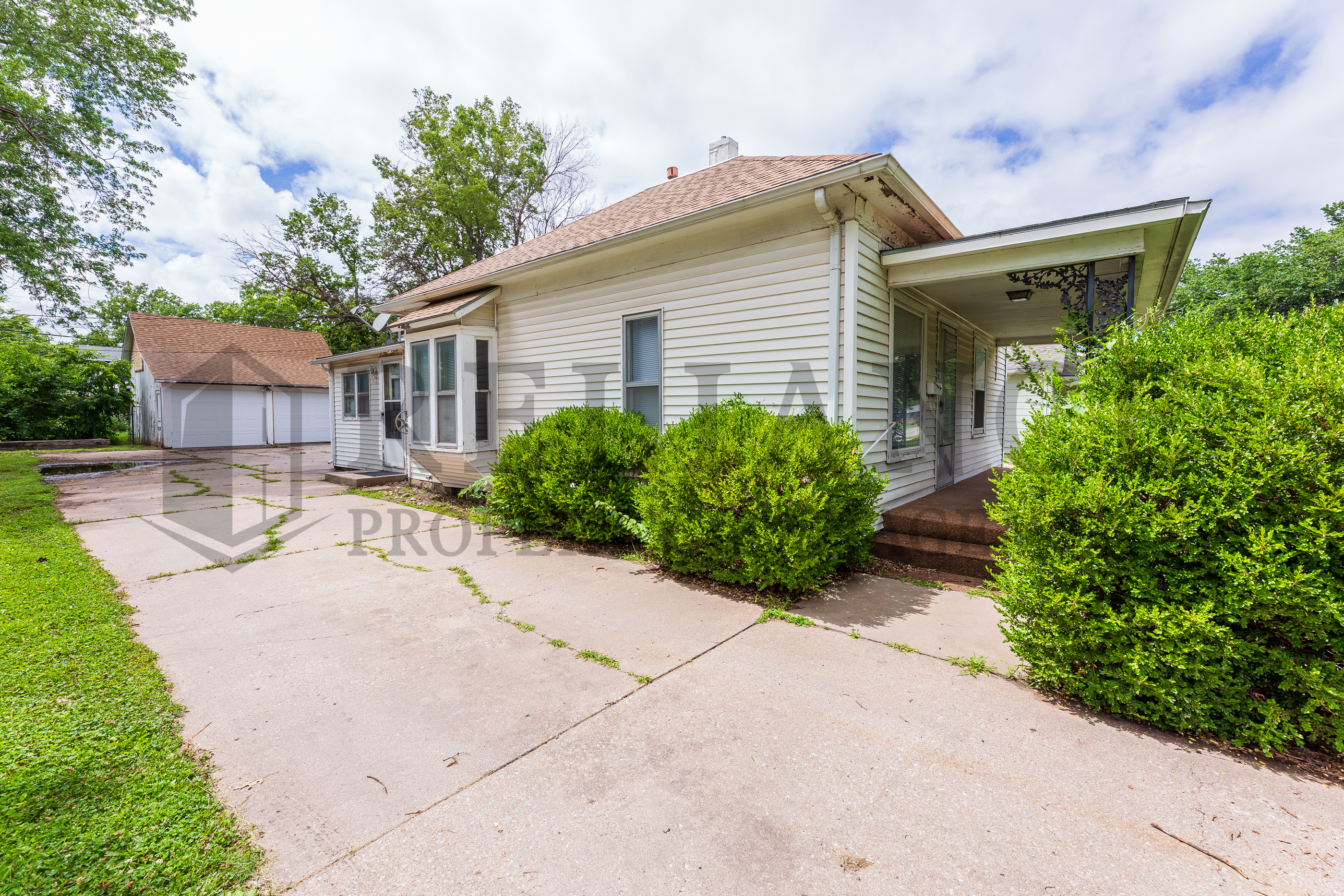 345 North Meridian Avenue