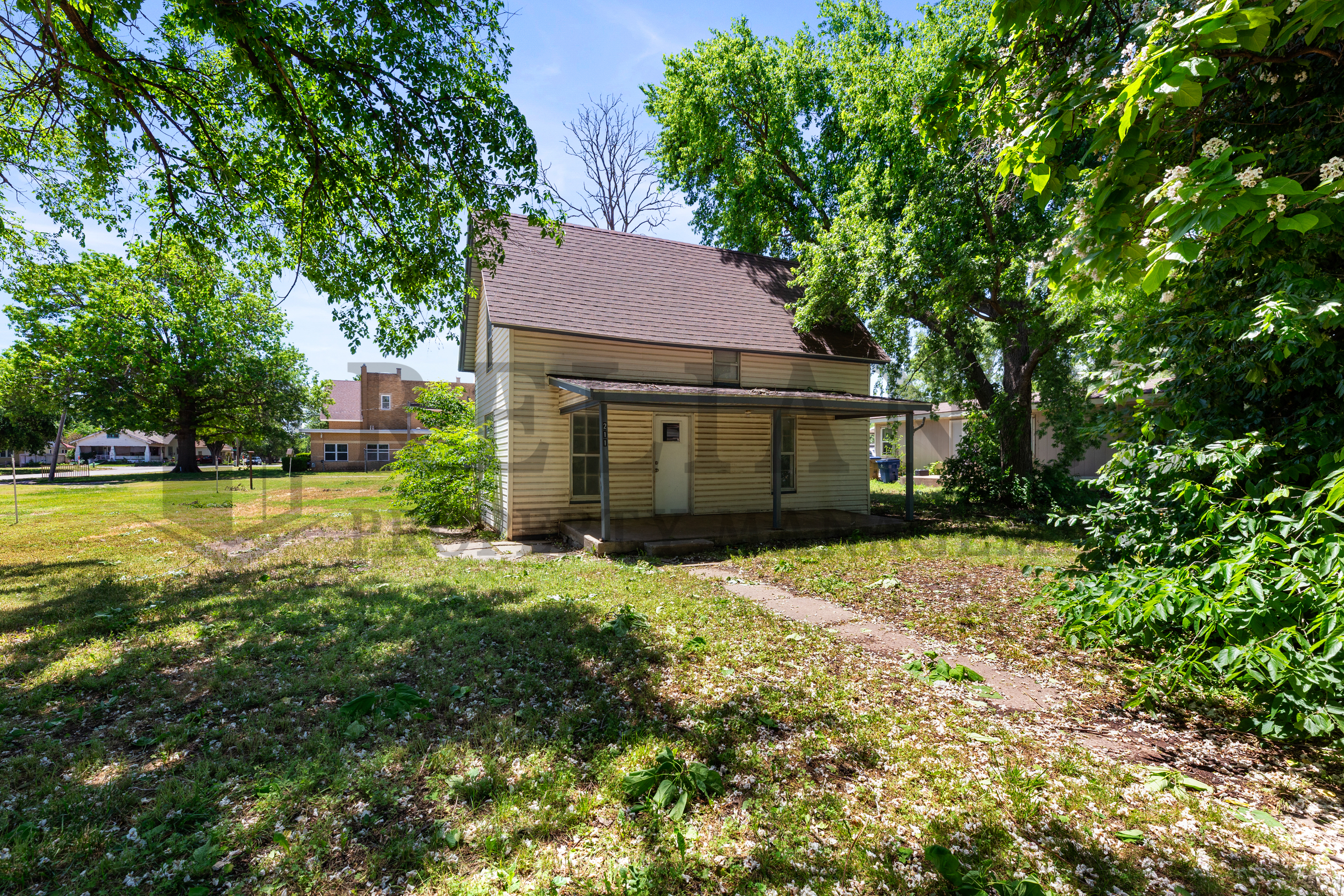 Property main image