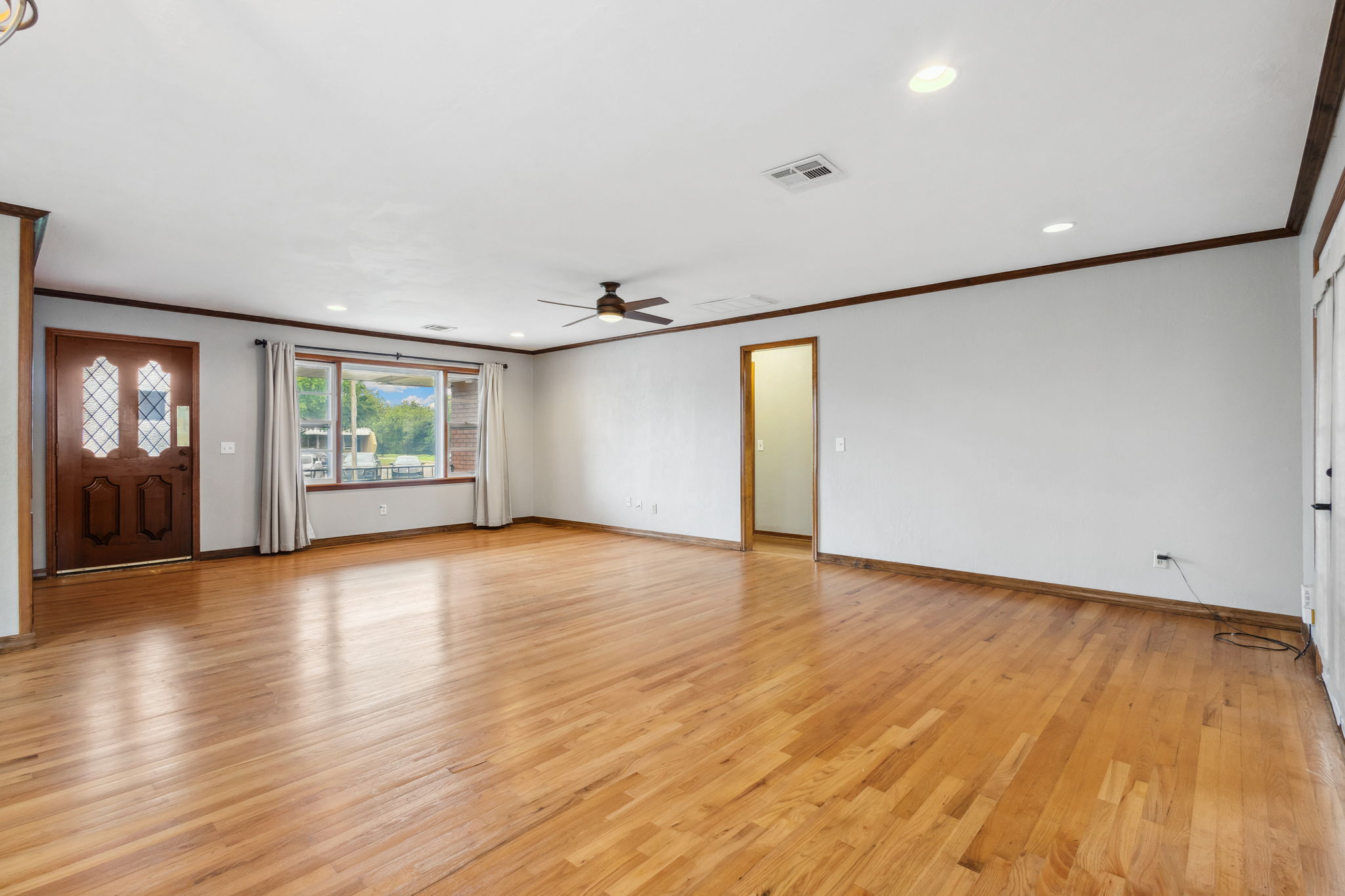 10001 Ridgeview Drive