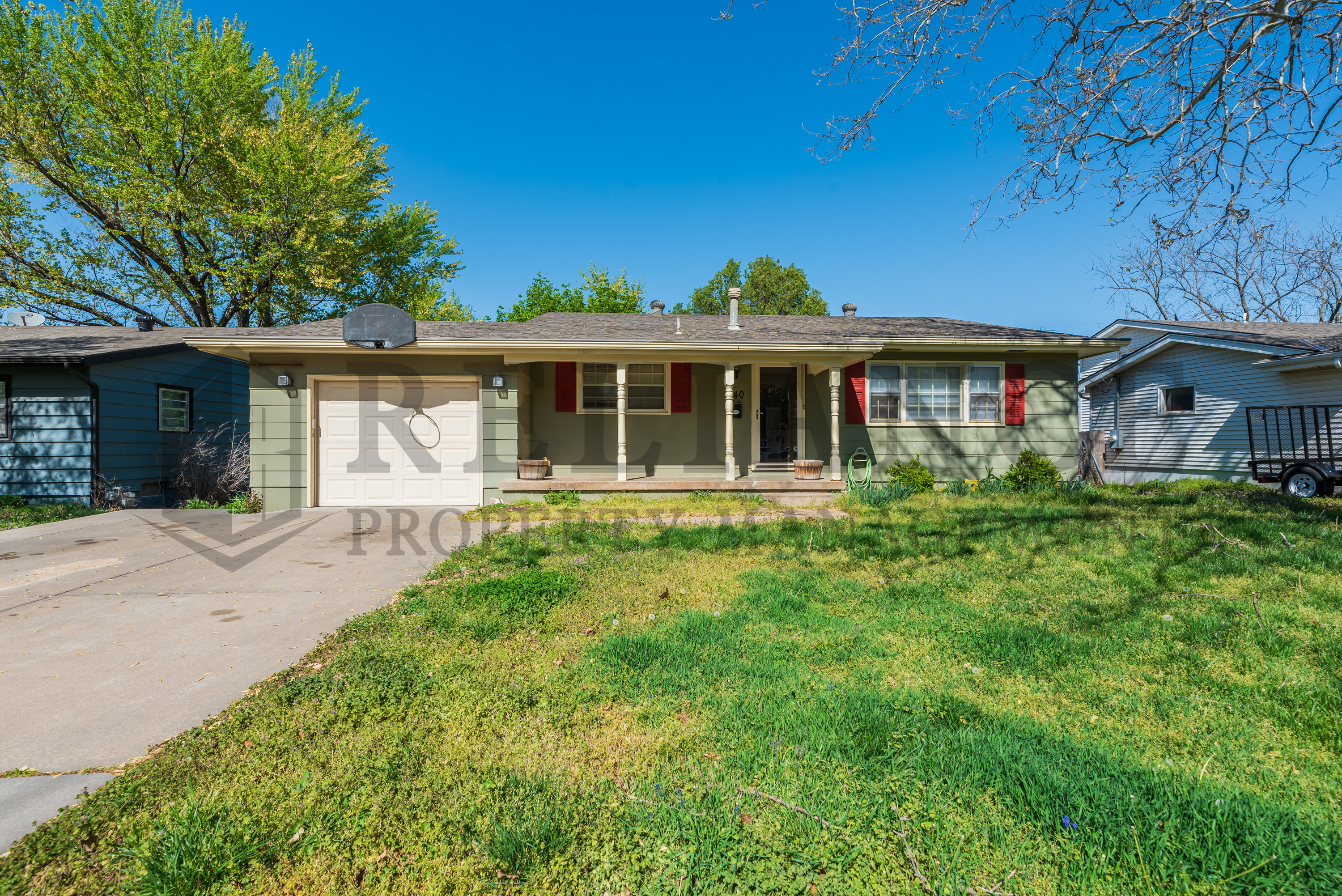 1440 N Community Dr