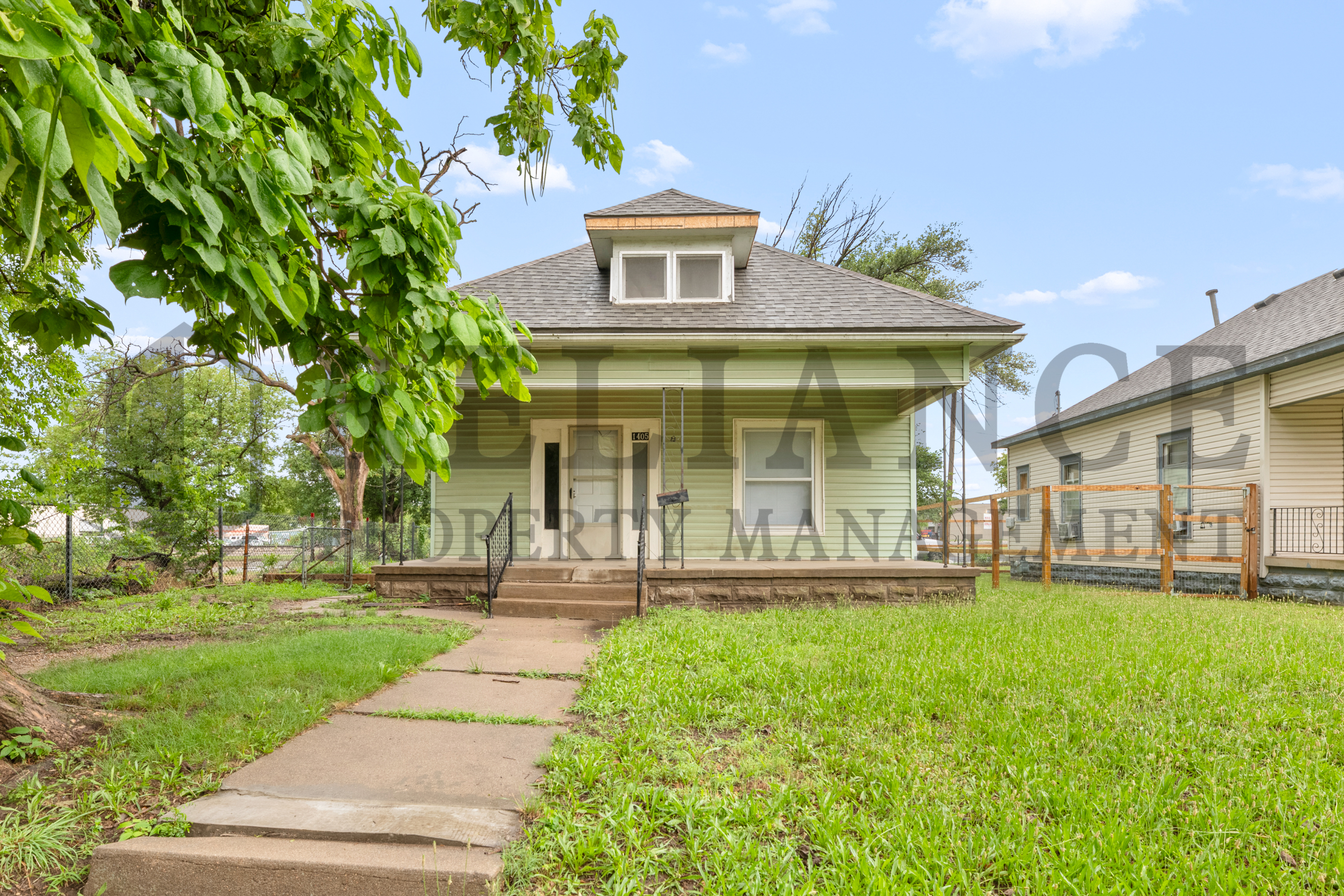 Property main image
