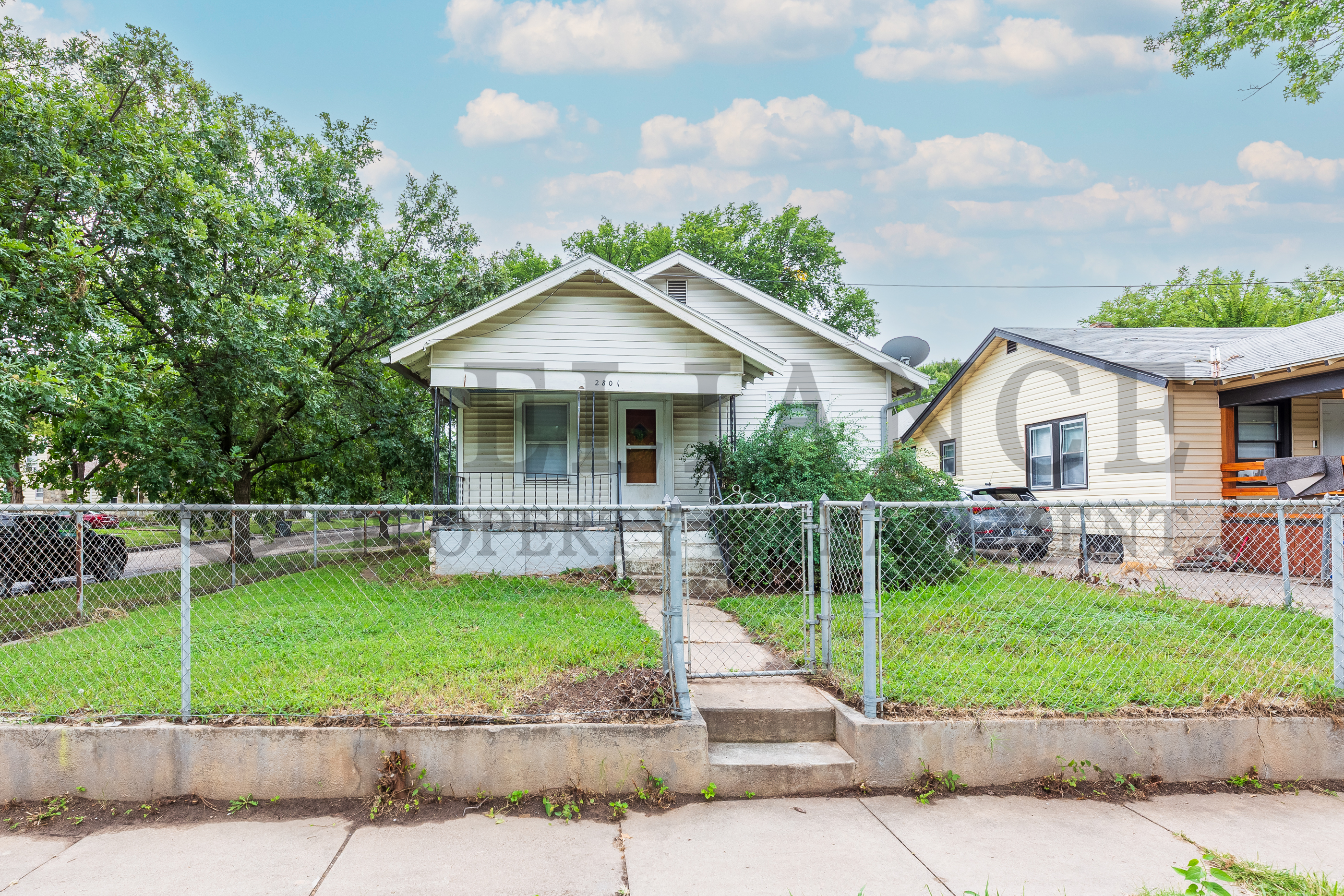 2801 West Maple Street