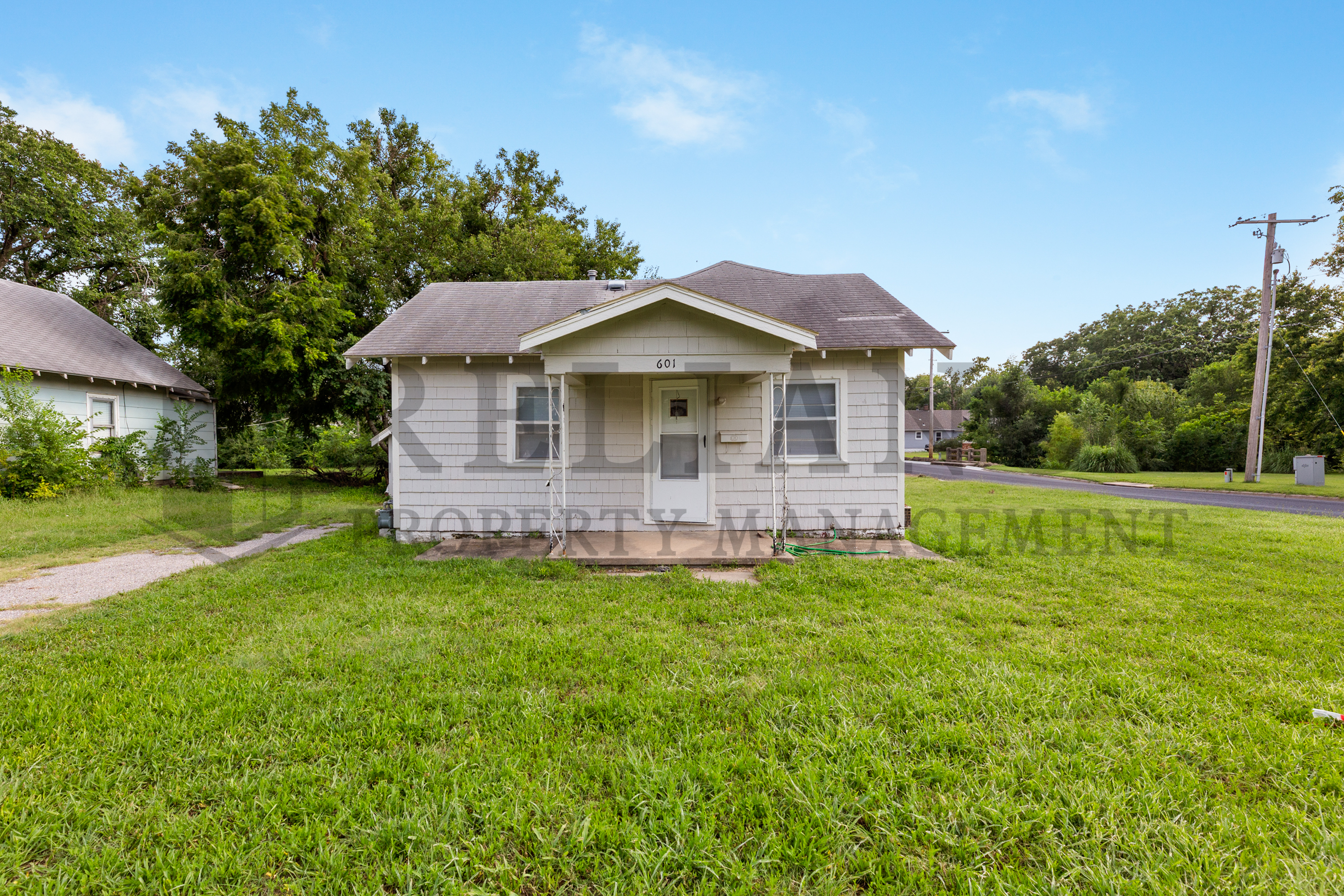 Property main image