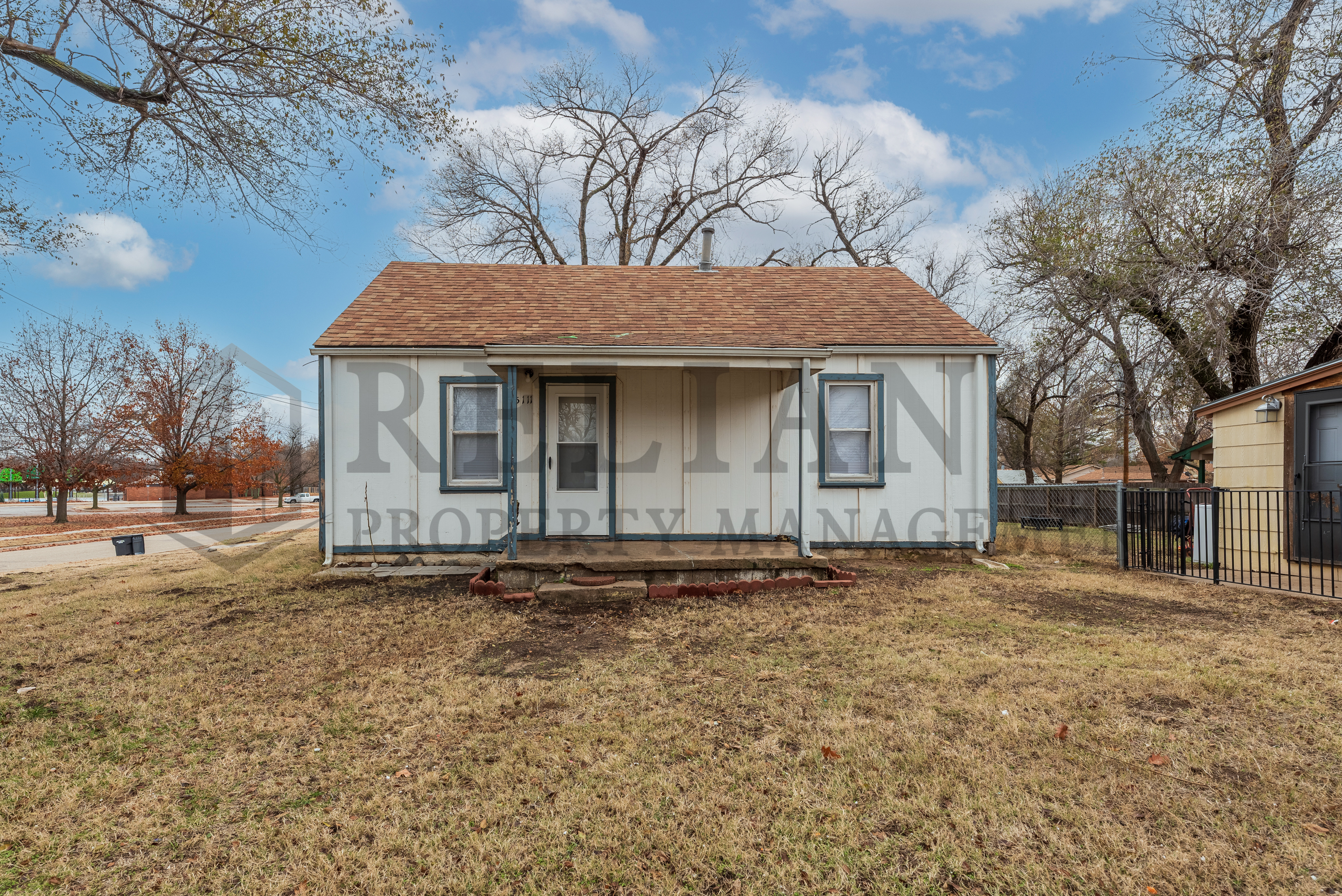 Property main image