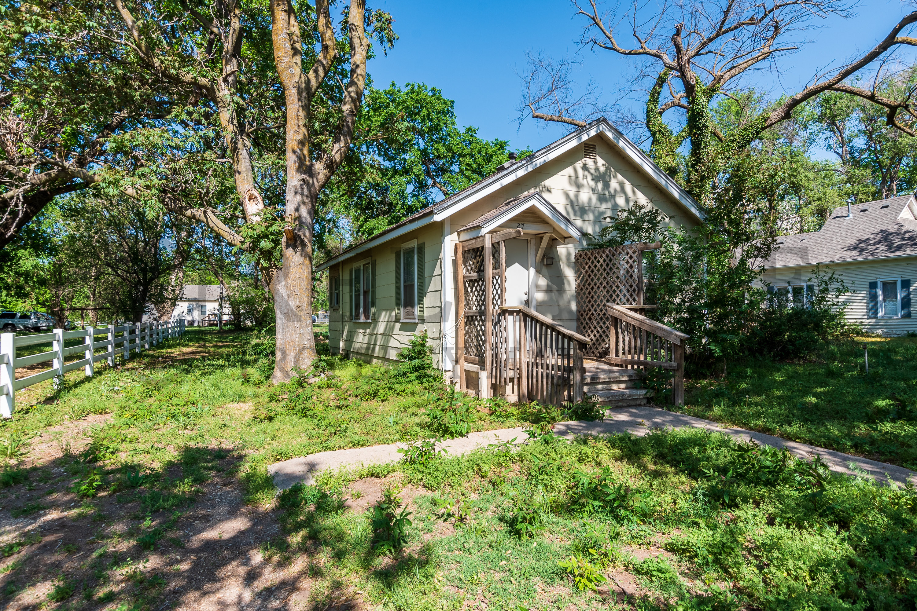 Property thumbnail image