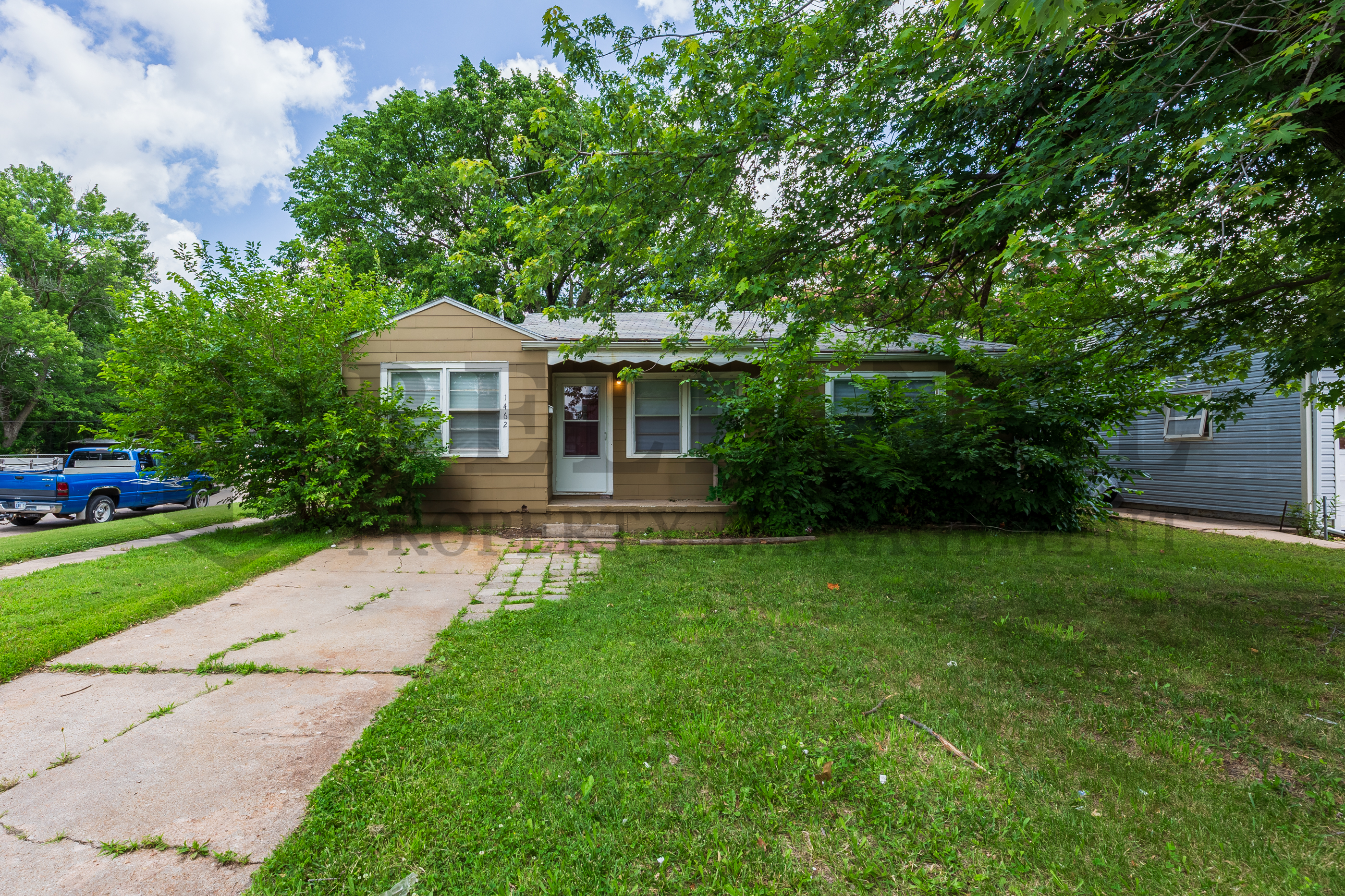 1462 North Battin Street