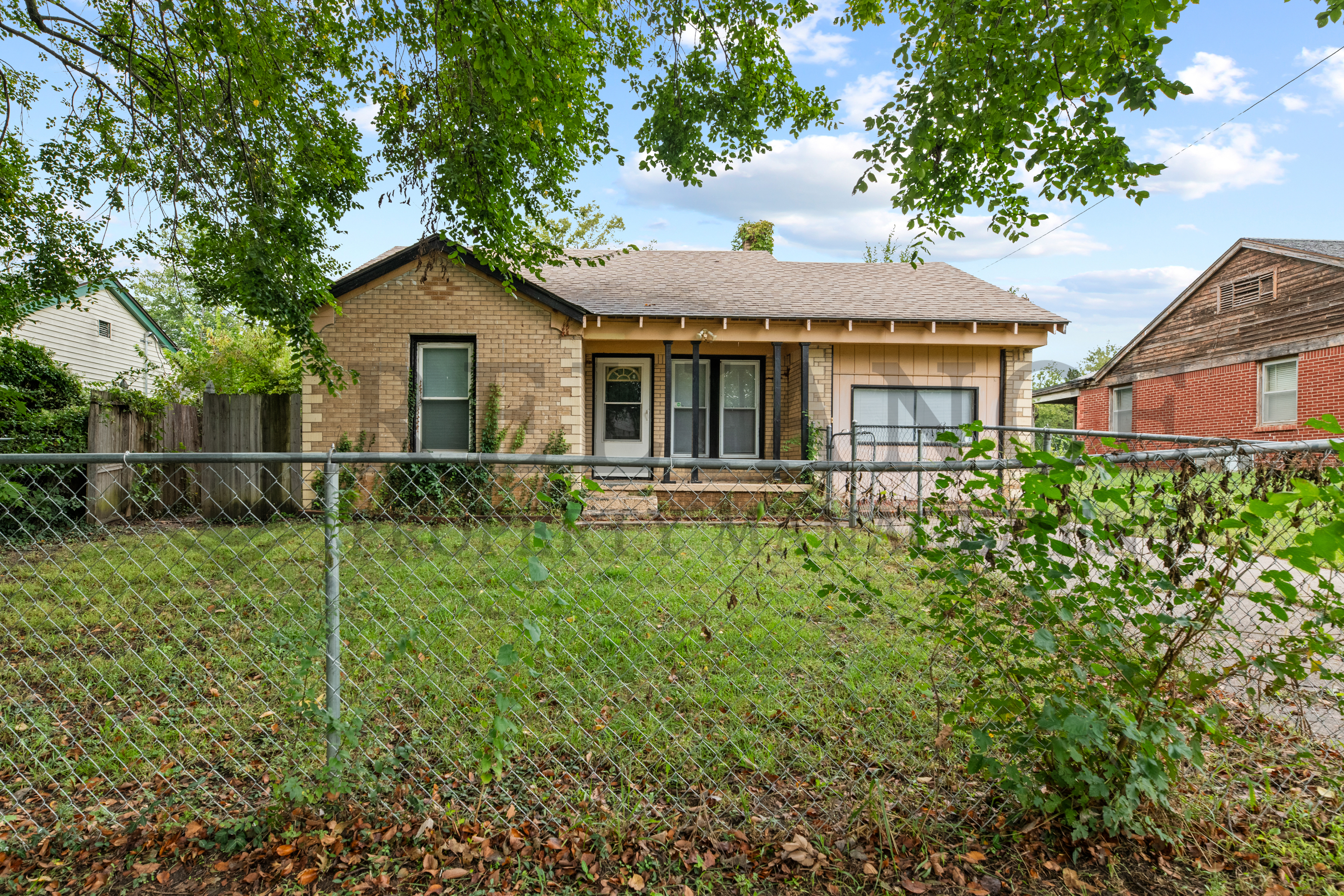 1523 Matlock Dr