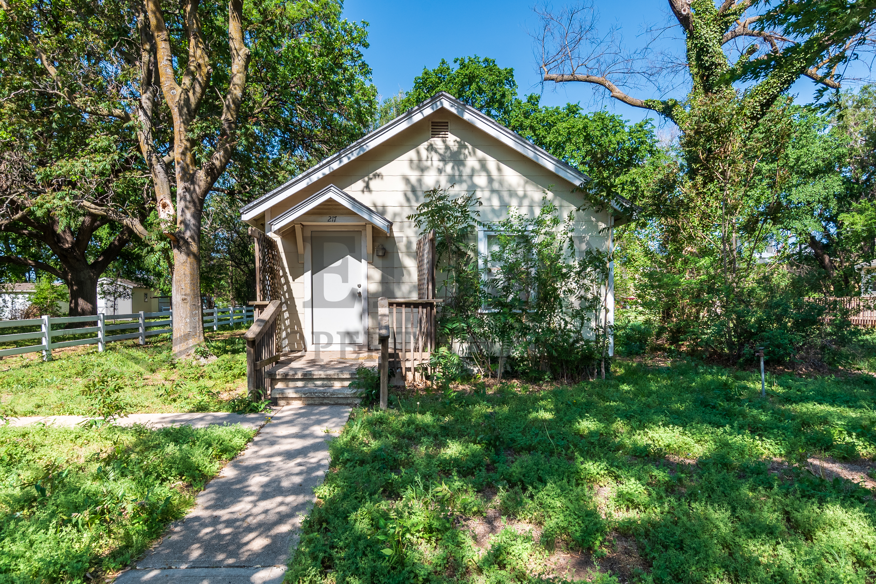 217 South Kansas Street