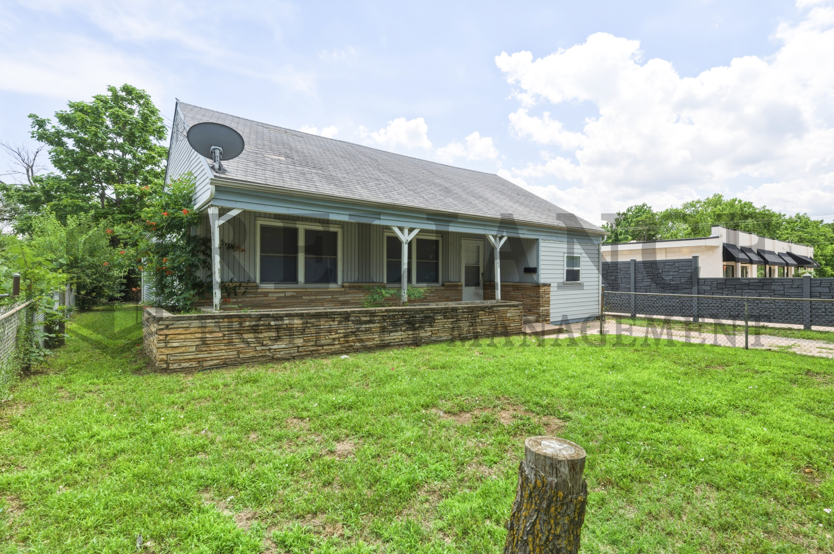 Property thumbnail image