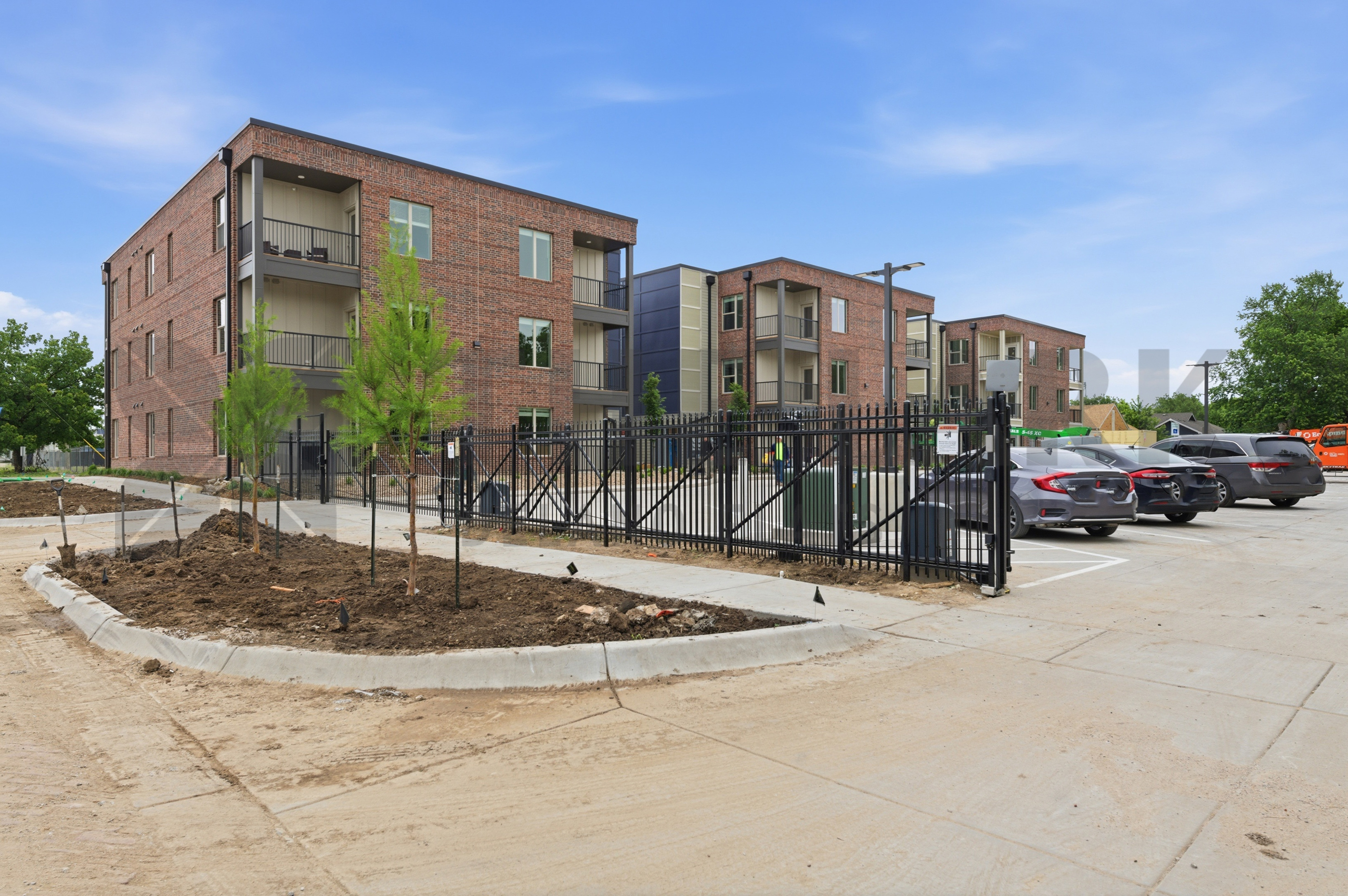 721 West Maple Street Bldg 3000 Apt 301 - 1