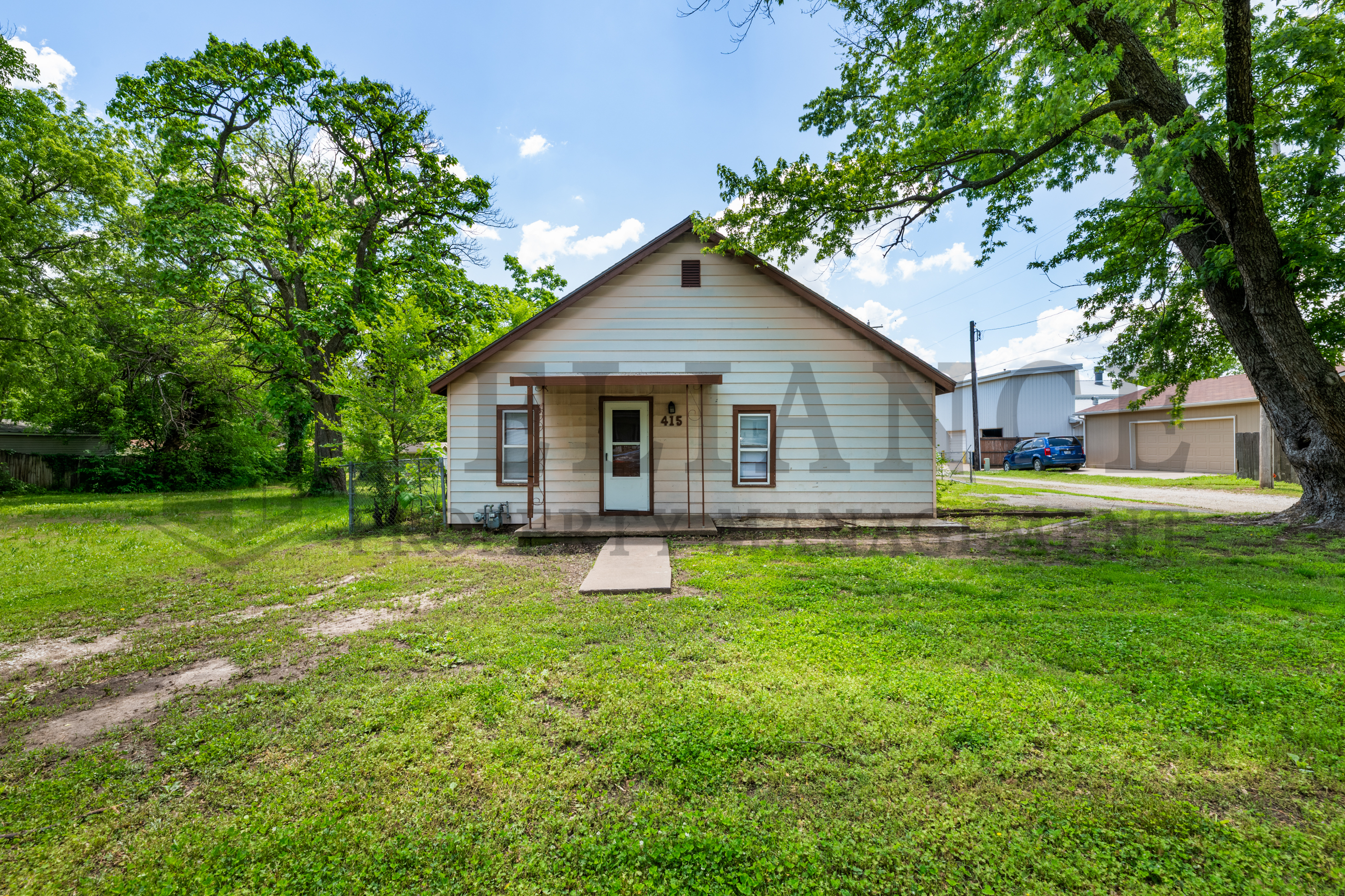 415 East Vine Street