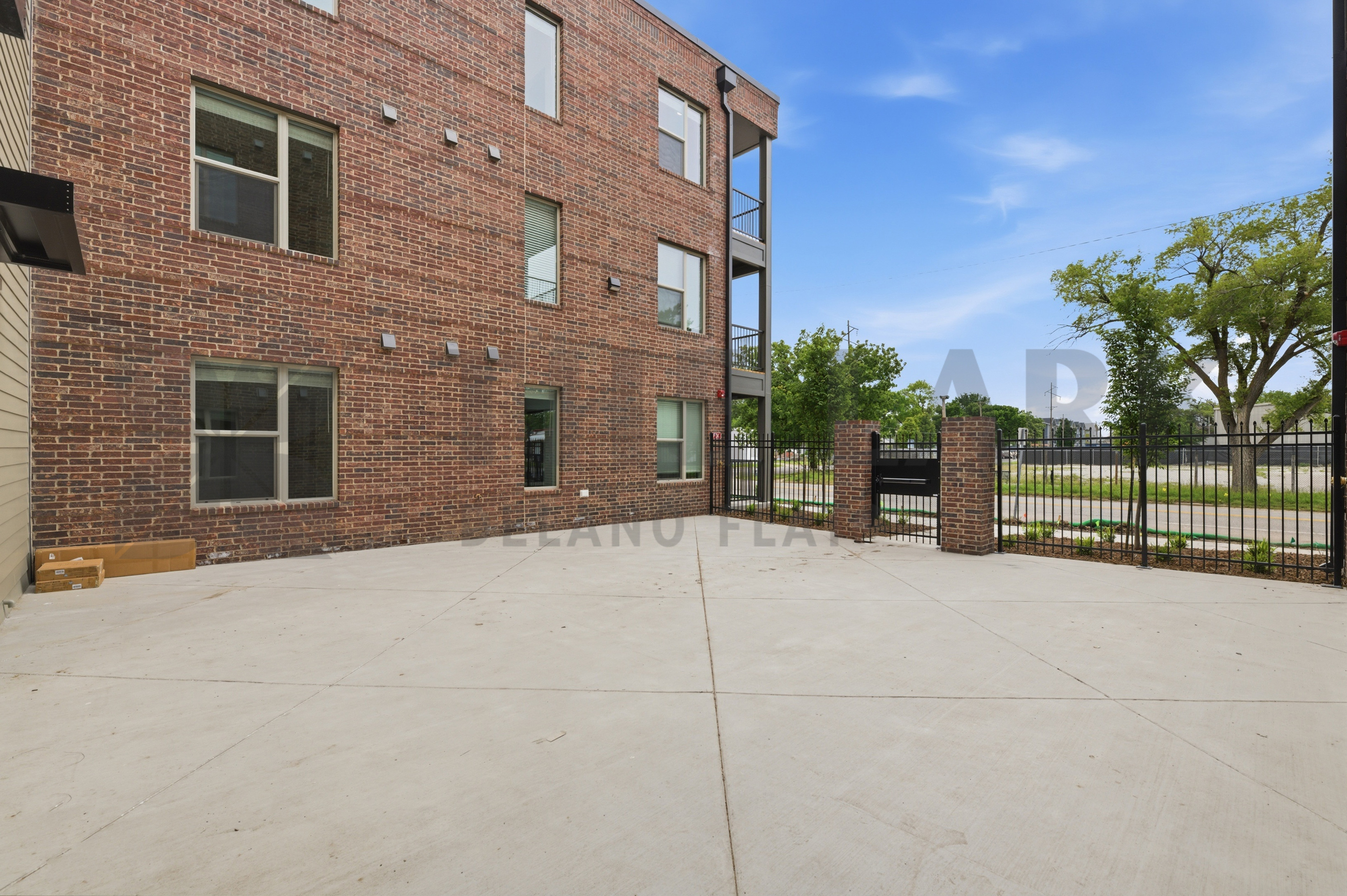 Property thumbnail image
